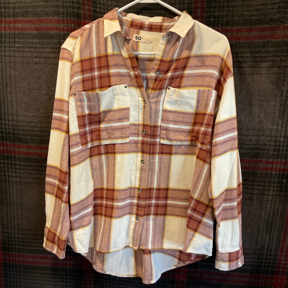 Women’s Flannel Shirt Medium